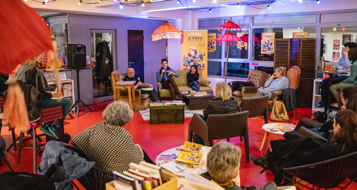 Rencontre d'auteur pendant le festival Livres à vous