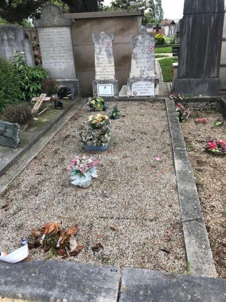 Le cimetière, espace mémoriel