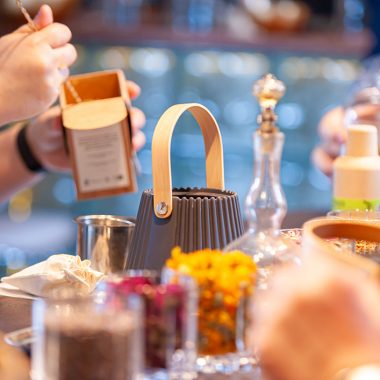 Atelier confection de tisanes à base de plantes aromatiques et médicinales