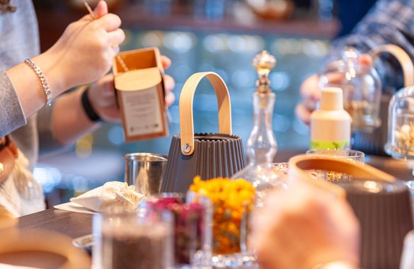 Atelier confection de tisanes à base de plantes aromatiques et médicinales